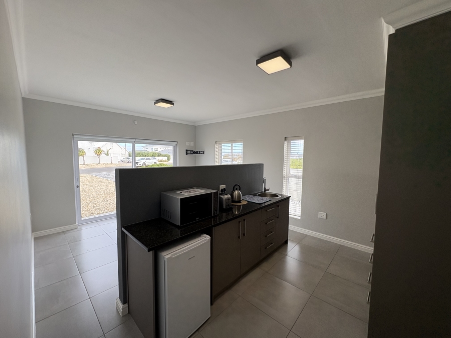 To Let 4 Bedroom Property for Rent in Yzerfontein Western Cape